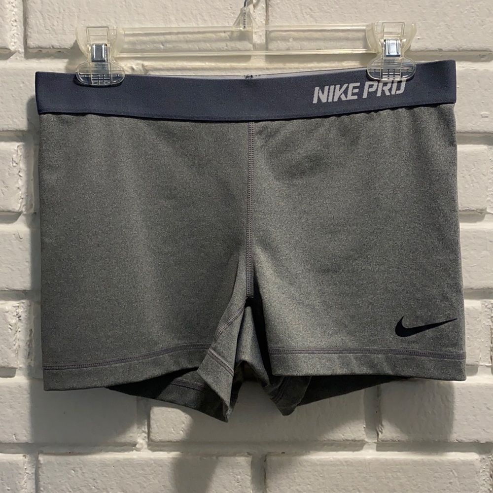 Womens Gray Nike Pro 3” Spandex Shorts Size Large